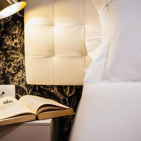 Intomilan Galleria Duomo I Boutique & Design Aparthotel Milan